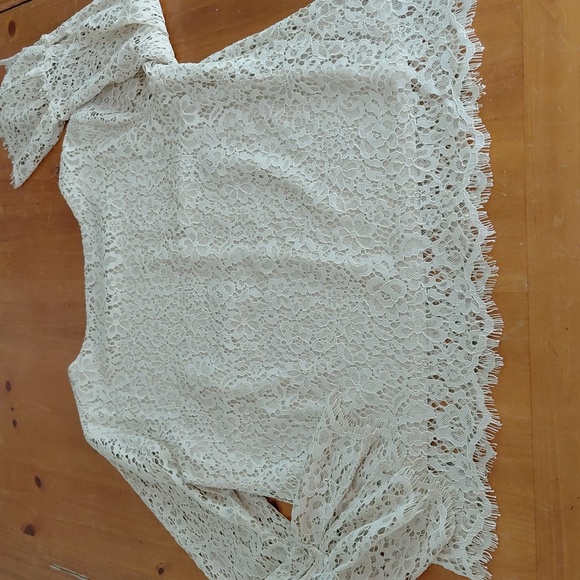 Adrienne Vittadini Elegant Cream Lace Blouse Medium - Picture 3 of 11